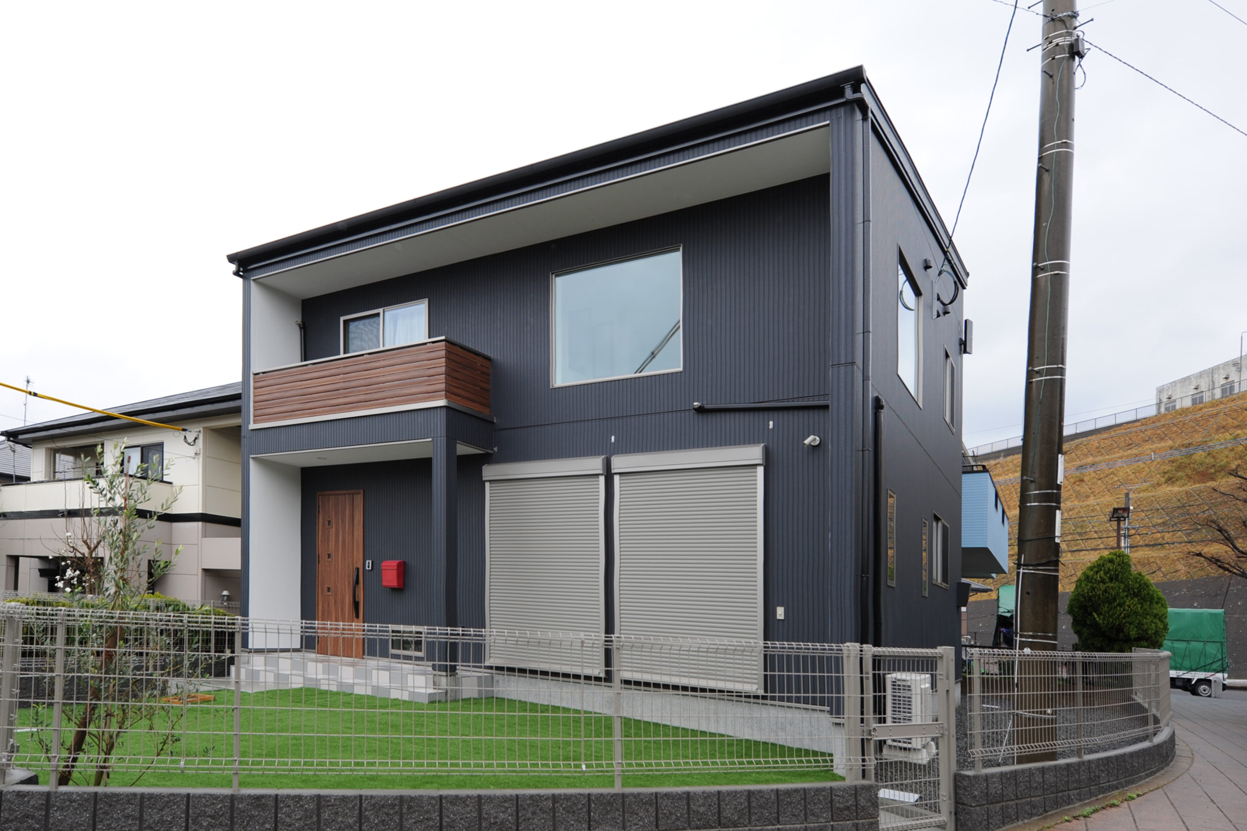 パパの理想 男前な吹き抜けリビングの家 住まいの実例集 長崎の新築 注文住宅 空感考房co Co